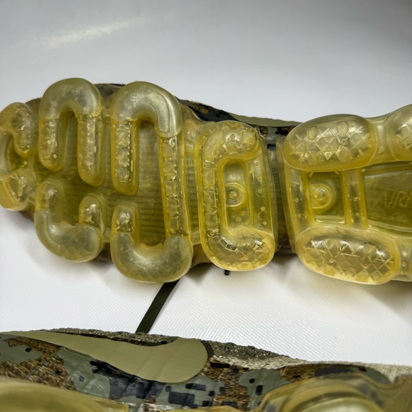 Nike AH8447-201 Air VaporMax Flyknit Olive Green Sneakers Men's Size 11.5 - Picture 13 of 16